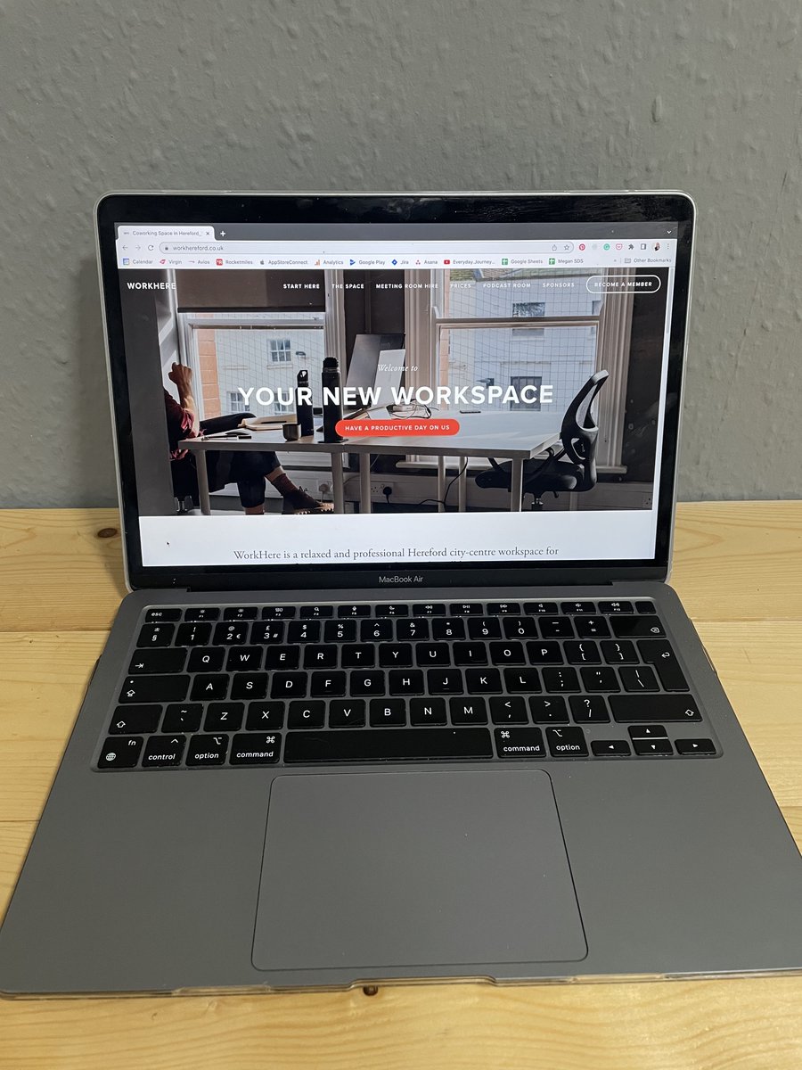 Did you know you can book a free trial with us on our website?

That’s where you’ll also find more about our meeting room, membership prices and podcasting facilities!

Book your free trial now ➡️ workhereford.co.uk