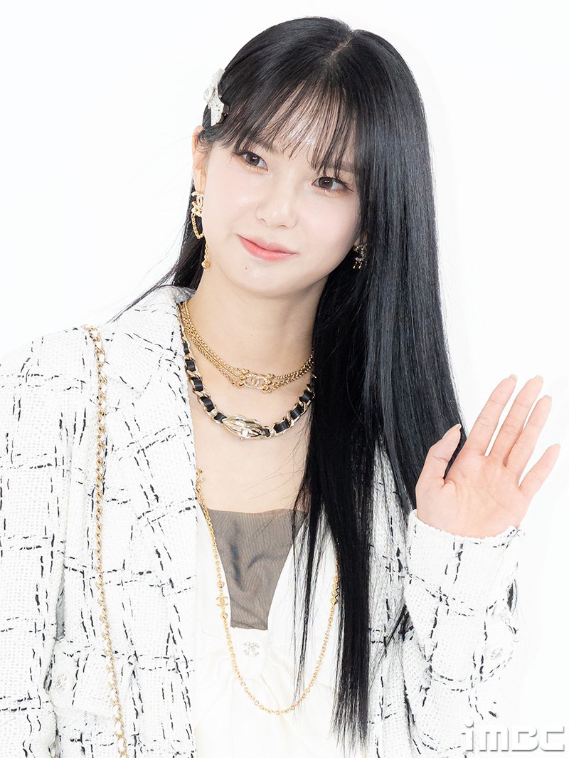 Fzss8eDagAA5qpL?format=jpg&name=medium