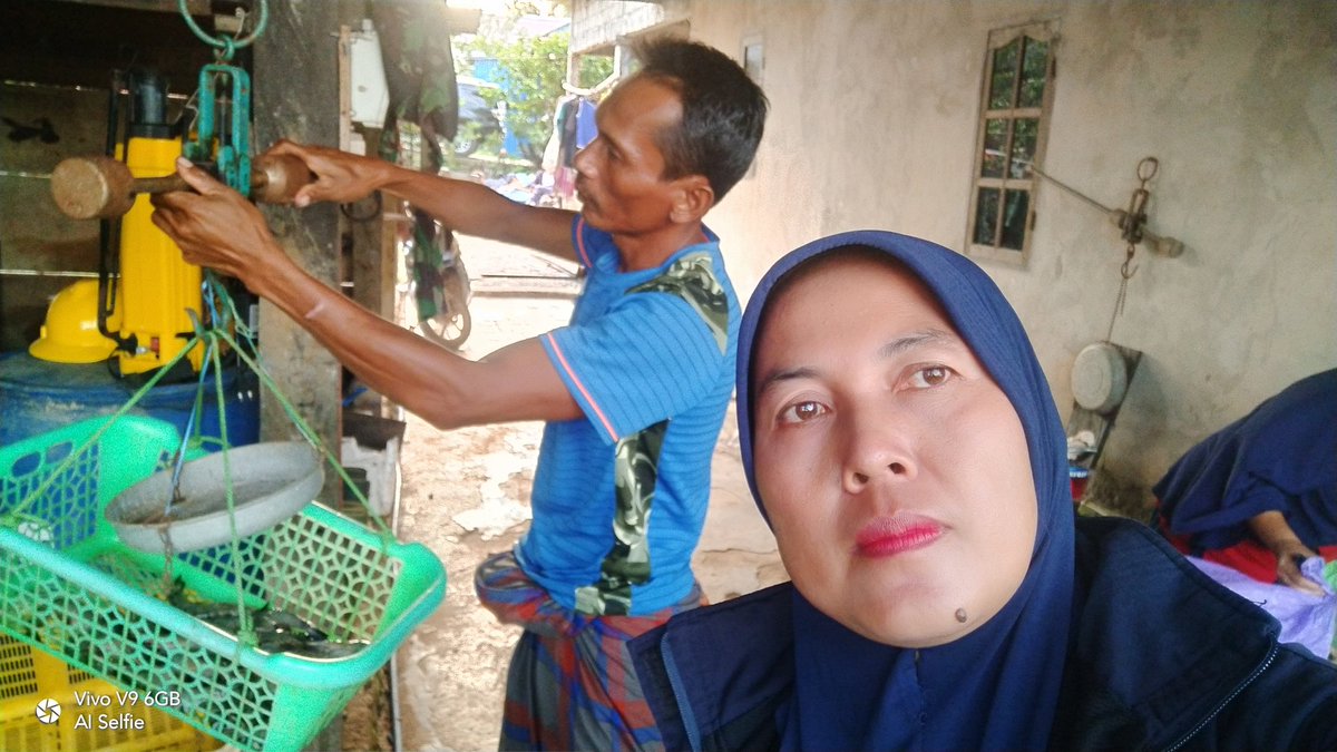 PiRominah's tweet photo. Rabu,28 juni 2023,Bapak Jamil anggota pokdakan Harapan Kita panen udang windu produksi 176 kg size 24 dengan harga 108.000/kg
#GiatluhkanSatminkalBWI 
#Luhlapor
#KabupatenTanahBumbu
#Bprsdm_kp https://t.co/e9uIc9zv3k