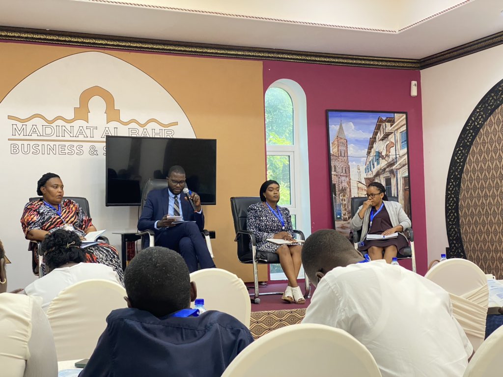 Kicking off with the breakout session: Building Sustainable Communities: Driving Resilience. 
Our Panelists are; 
Mamo Mohapi, Mott Foundation
Mwadhini Myanza, Tanzania Community Foundation Network
Anne Kungu, Blood:Water

#8THEAPC #philanthropy #collectiveaction