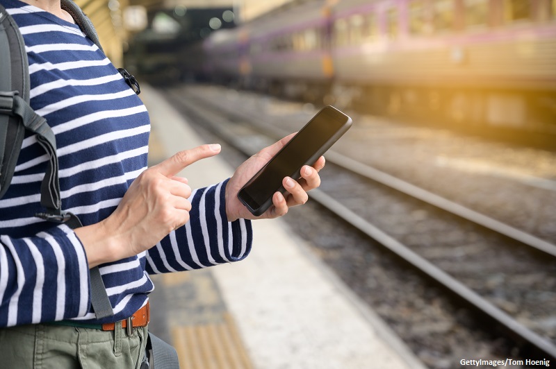 Entscheidung des #Bundeskartellamt​es -   #DeutscheBahn (#DB) darf Schlüsselstellung nicht missbrauchen und muss Wettbewerbsbeschränkungen abstellen

#Wettbewerb #Mobilität #Schiene #digital 🚅🚉📱

PM➡️bundeskartellamt.de/SharedDocs/Mel…

FAQ➡️bundeskartellamt.de/SharedDocs/Pub…
