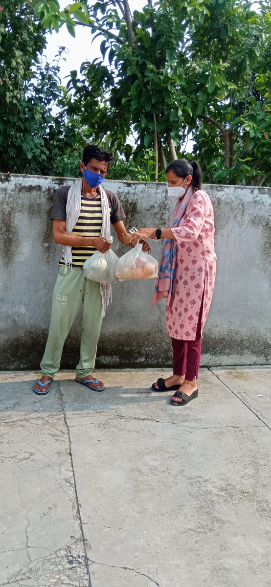 larhoon's tweet photo. ABHWC- LARHOON Food of Basket given to TB patient Health Block Fatehpur district Kangra HP
@dtohpkgr @mukt_tb @soodyamini8dec @TbDivision @TbDivision @TbDivision @TBHDJ@jyotidh20193402 https://t.co/JeT1DDvcAw