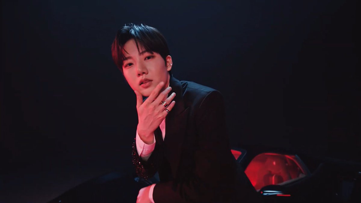 filmysahi's tweet image. KIM JUNKYU. YOU ARE INSANE FOR THIS