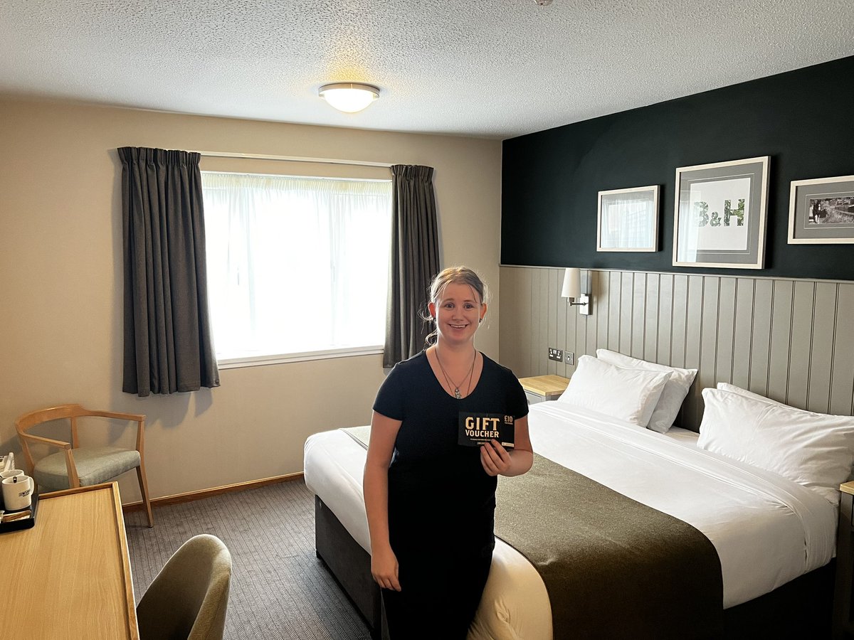 ✨🌟 Winner Wednesday 🌟✨

Meet Luna!! She has been working hard in the hotel, looking after our hotel guests!! Look at her room 😍

Well done Luna our star of the week x