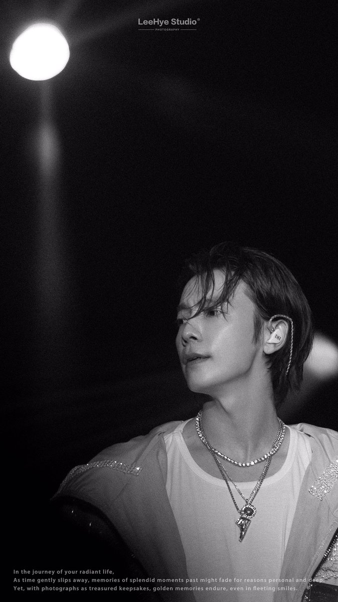 LeeeHye's tweet photo. DElight Party

#SuperJunior    #Donghae 

[Please don't remove LOGO] https://t.co/x1Mf9QFgTD