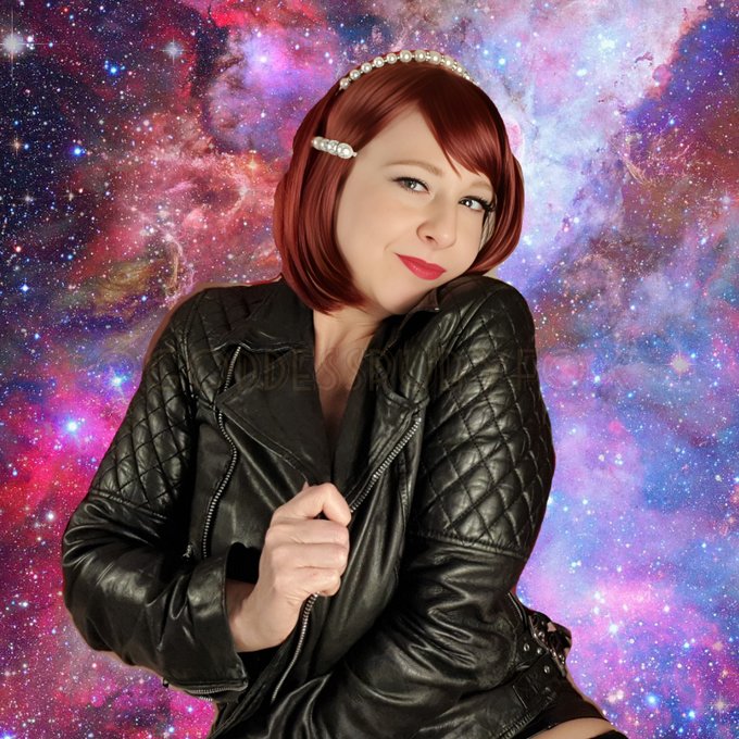 Goddess Ruby Fox’s pics and videos