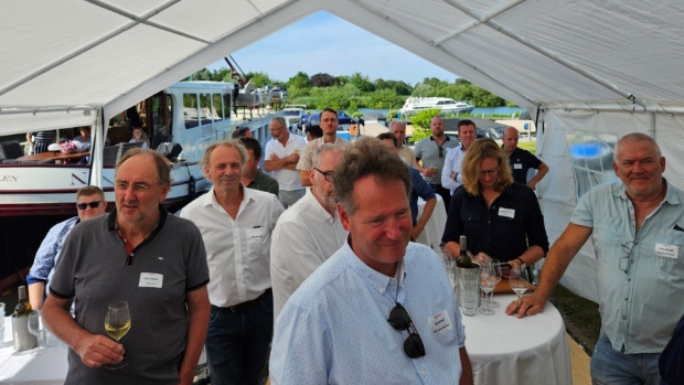 VARnws's tweet image. Gezellige Haringparty aan het water bij Brasserie Oud-Zuilen -  varnws.nl/stichtsevecht/…