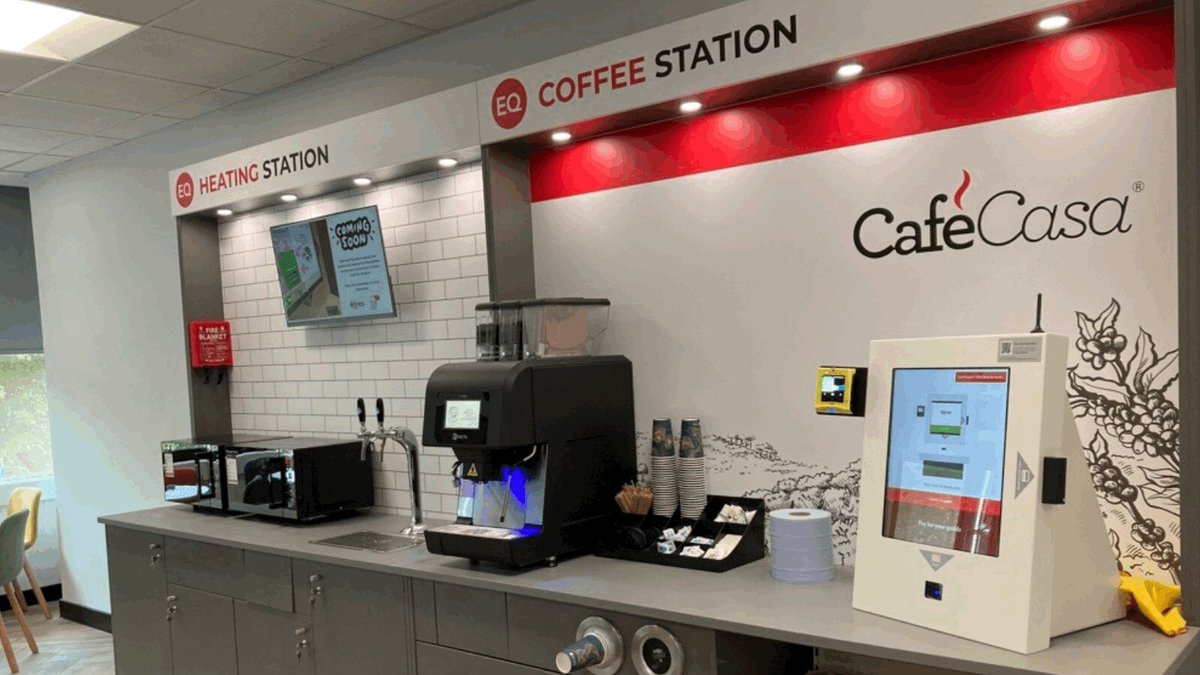 expressrefresh's tweet image. Delighted to help another client in the West Midlands area put employee wellbeing first with their own personalised on-site refreshment solution.  

#micromarket #refreshmentsolution #employeeperks #staffretention #wellbeingatwork 

bit.ly/3FD4mYq