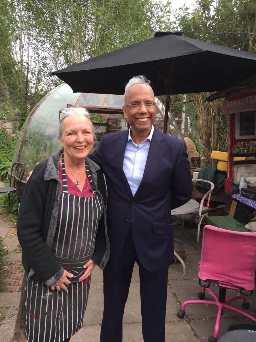 Canal Club Community Garden 🍃 (@canal_community) on Twitter photo Dear Mayor Lutfur Rahman, we your local community in Bethnal Green request an emergency meeting to save our Community Youth Centre from being demolished as promised in May 2022. Signed by your constituents Bethnal Green West. <a href="/LutfurRahmanTH/">Lutfur Rahman</a> <a href="/TowerHamletsNow/">Tower Hamlets Council</a> #BethnalGreen Dear Mayor Lutfur Rahman, we your local community in Bethnal Green request an emergency meeting to save our Community Youth Centre from being demolished as promised in May 2022. Signed by your constituents Bethnal Green West. <a href="/LutfurRahmanTH/">Lutfur Rahman</a> <a href="/TowerHamletsNow/">Tower Hamlets Council</a> #BethnalGreen