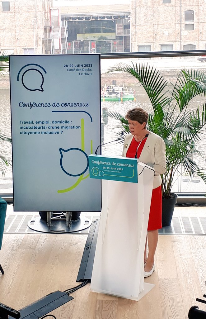 FEPEM_PACACORSE's tweet photo. 🔊 Ouverture de la Conférence de consensus au @LH_LeHavre  : 
Travail, emploi, domicile : incubateur(s) d'une migration citoyenne inclusive ? 
#emploiadomicile #labmigration 
@Fepem_Normandie @Fepemfr 
@NadinePradier @marseille @Prefet13 @OFII_France @poleemploi_paca https://t.co/3mW5asCKqy