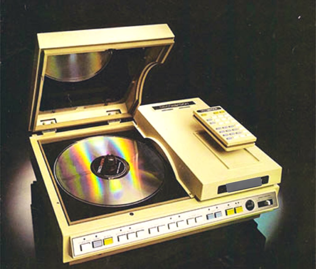 TheMekon_Venus on Twitter "Before DVD, laserdisc came out. This is a