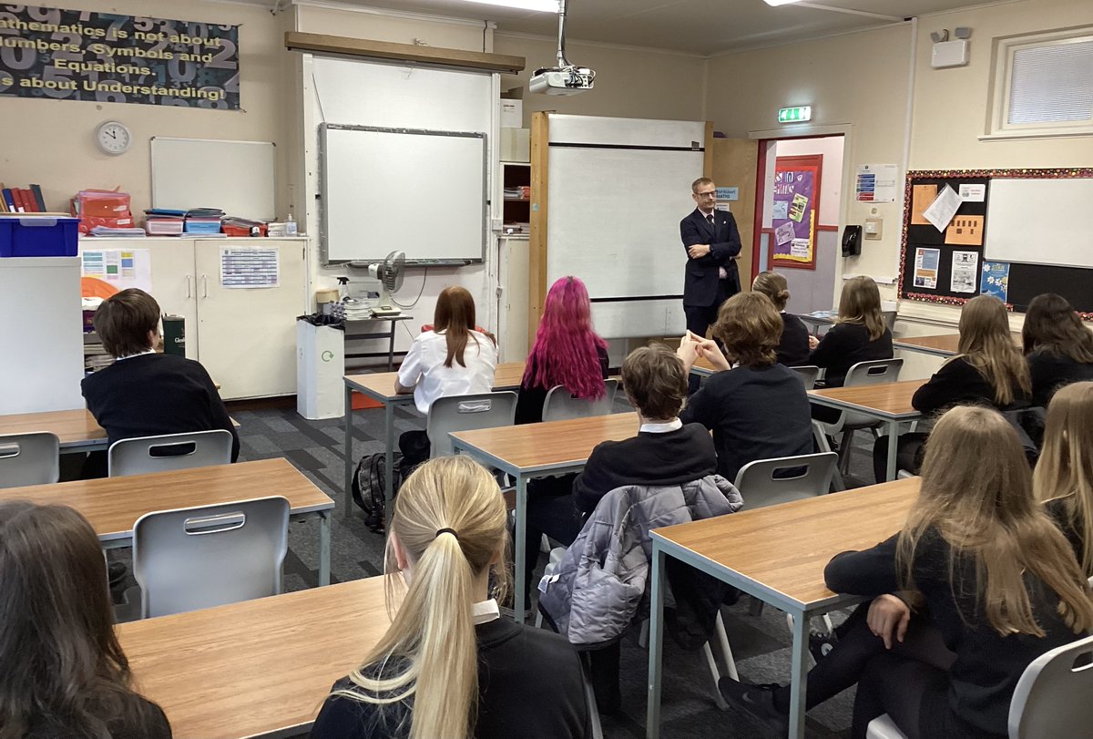LBMcRobert's tweet photo. A massive thank you to Barry Johnston from TSB Galashiels who came into speak to the Higher Applications of Maths class at Selkirk HS today about all things finance (savings, loans, mortgages, fraud, etc.)  #reallifemaths #mathsmatters #selkirkhs https://t.co/Xd5LukGwaJ