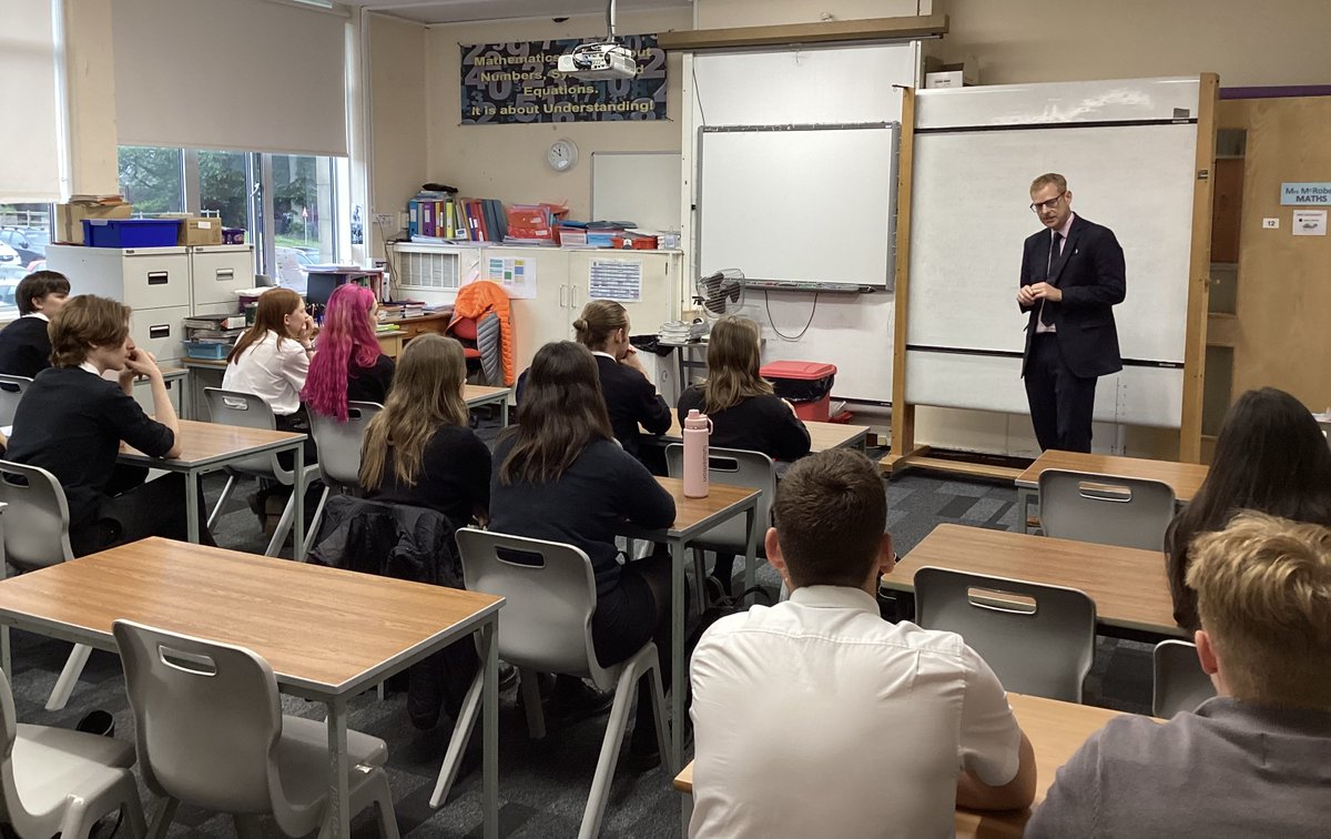 A massive thank you to Barry Johnston from TSB Galashiels who came into speak to the Higher Applications of Maths class at Selkirk HS today about all things finance (savings, loans, mortgages, fraud, etc.)  #reallifemaths #mathsmatters #selkirkhs