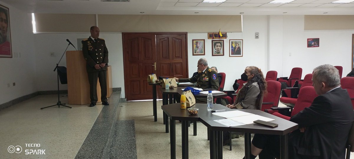iaesen_umbv's tweet photo. #28Jun Continúan las presentaciones de los Trabajos de Grado de los #Maestrandos en Seguridad de la Nación a DE. Cohorte 2022-2023, quienes aportan temas para la formulación de Políticas y Estrategias para la Seguridad, Defensa Integral y el Desarrollo Integral de la Nación. https://t.co/gOo8O20gT7