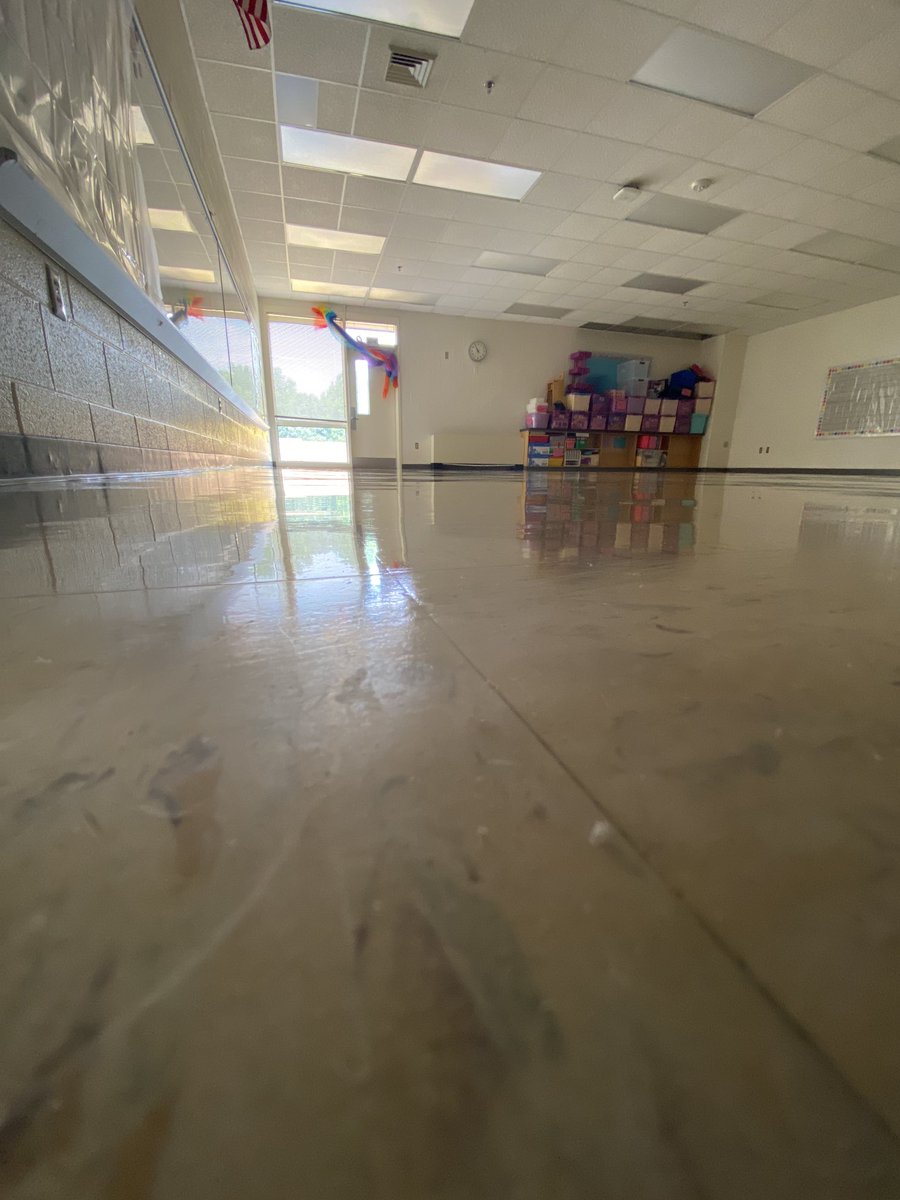 IngmanJonDES's tweet photo. The floor is done when you can see your reflection. Look at the magnificent work to get the Island ready for fall โฆ@LowesIslandElemโฉ #spottedatLOW https://t.co/PLgr3yA1jC