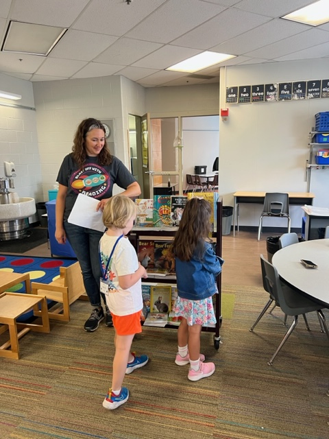 We in <a href="/wcsdistrict/">Worthington Schools</a> summer programs are grateful to our partners at the <a href="/worthingtonlib/">WorthingtonLibraries</a> for supporting student participation in the 2023 Summer Reading Club.  Today, they gifted students with books of their own!  Thank you!   #itsworthit