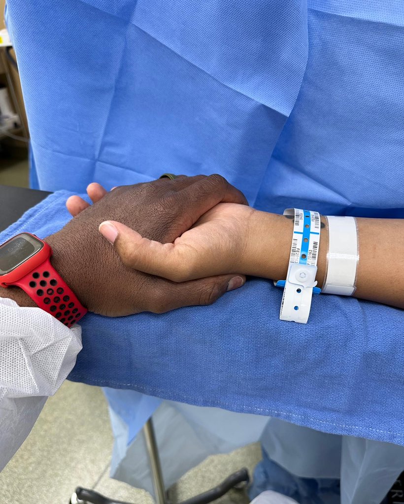 CoachCBarclay's tweet photo. We weren’t sure if our hearts would be able to expand farther but the Good Lord found a way like usual! We’re blessed to welcome our third princess as of 5:45am yesterday! Hollyn Preslee Barclay has completed the trilogy!😍
#YouGiveMeButterflies🦋
#LikeAli🐐
#GirlDadx3💓
#Fab🖐🏾 https://t.co/N7FcfLxdrh