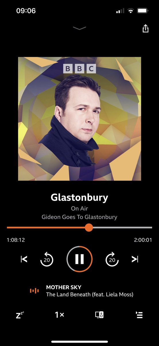 Diolch @gidcoe for adding us to your Glastonbury show! Listen back on <a href="/BBCSounds/">BBC Sounds</a> <a href="/BBC6Music/">BBC Radio 6 Music</a> excellent stuff. ❤️