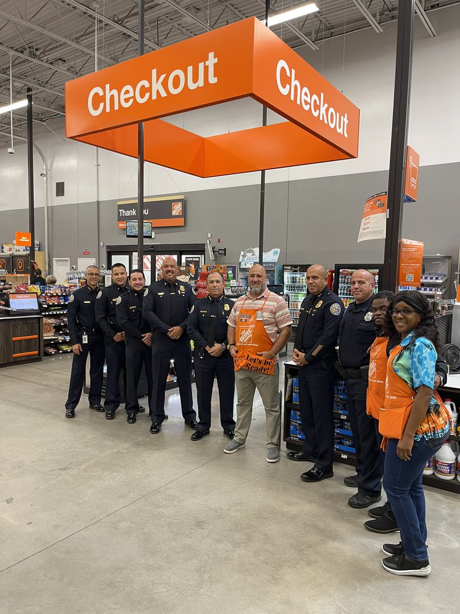 Sweetwater Police (@sweetwaterpd) on Twitter photo Meeting with our community strengthens our commitment to continue providing exceptional professional services to them! Thank you <a href="/HomeDepot/">The Home Depot</a> for your support 💪 Meeting with our community strengthens our commitment to continue providing exceptional professional services to them! Thank you <a href="/HomeDepot/">The Home Depot</a> for your support 💪