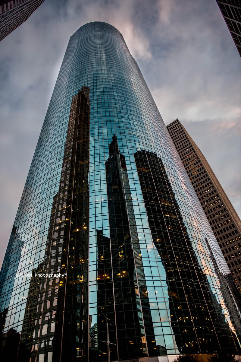 Early Morning Reflections In Downtown ✨ #Houston #Texas #Downtown #Nikon #nikonphotography #Svetan #SvetanPhotography