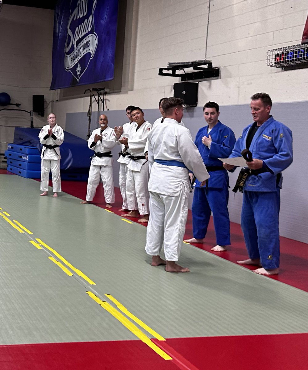 Police Judo tweet media