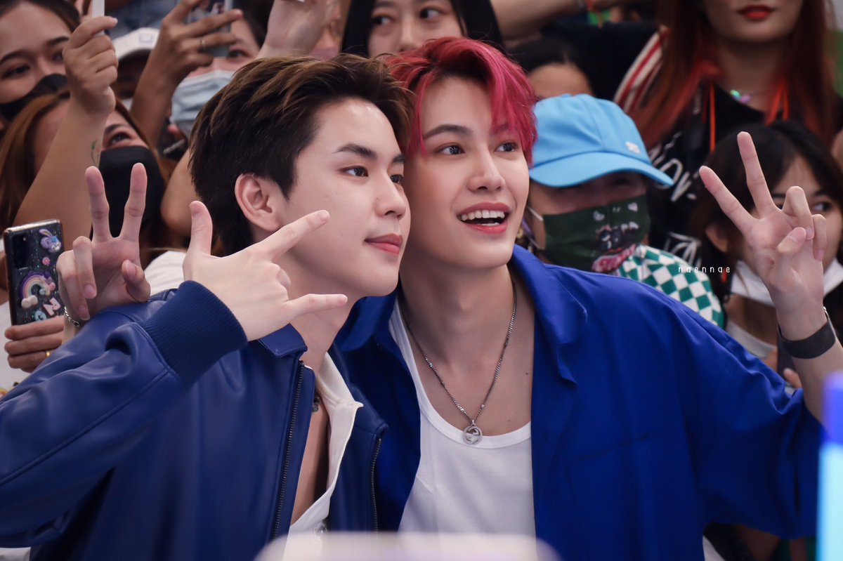 280623 - น้องเปรมกับพี่บุ๋น🤟🏻✌🏻

#NIVEAEXTRABRIGHTXBOUNPREM
#บุ๋นเปรม - @bb0un @Prem_space