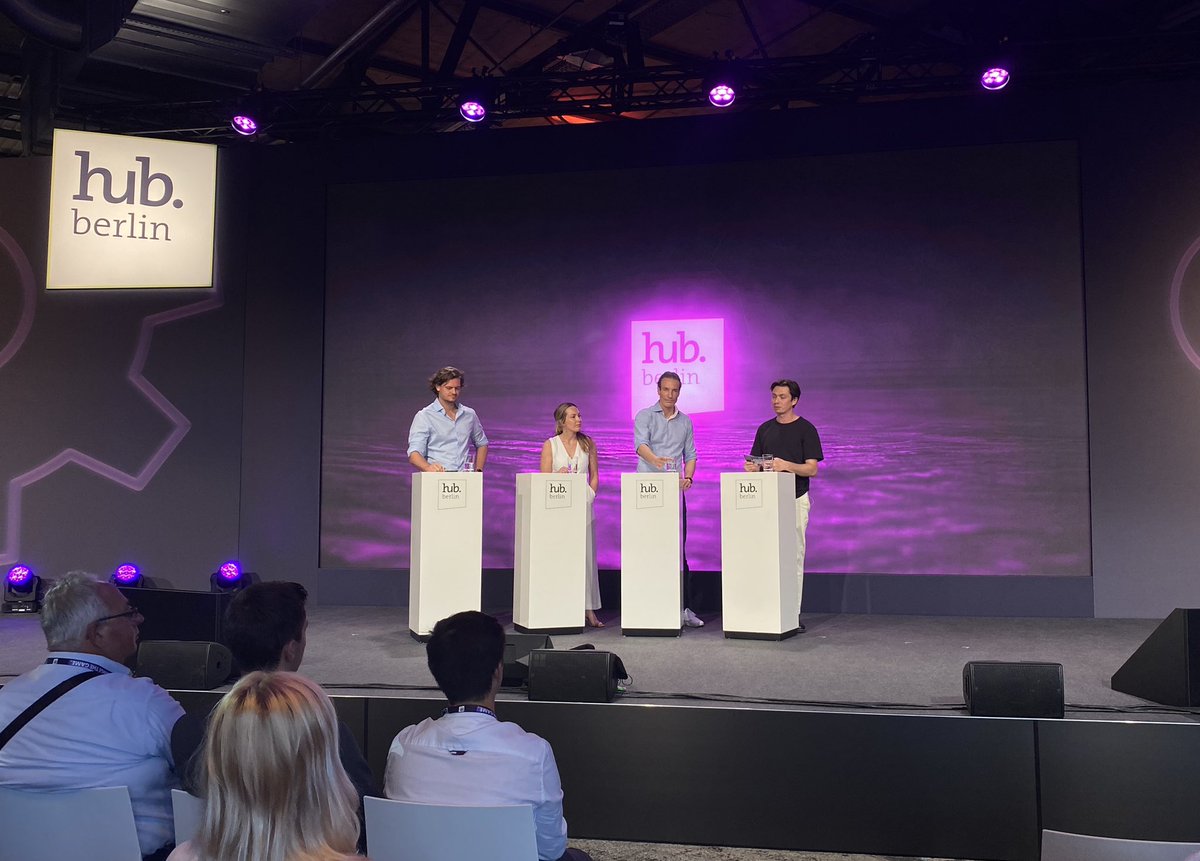From Garage to Global: Jörg Gerbig (@lieferando), @Jessica_Hbach (Pile) and @MTayenthal (@N26) are now talking about the path to build tech champions in Europe in the panel discussion at #hubberlin23.