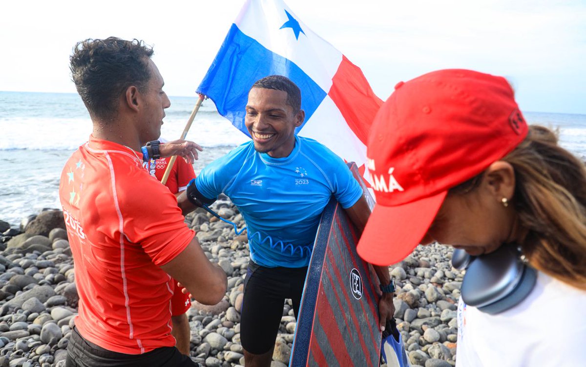 Diario El Salvador on Twitter "SanSalvador2023 El surfista panameño