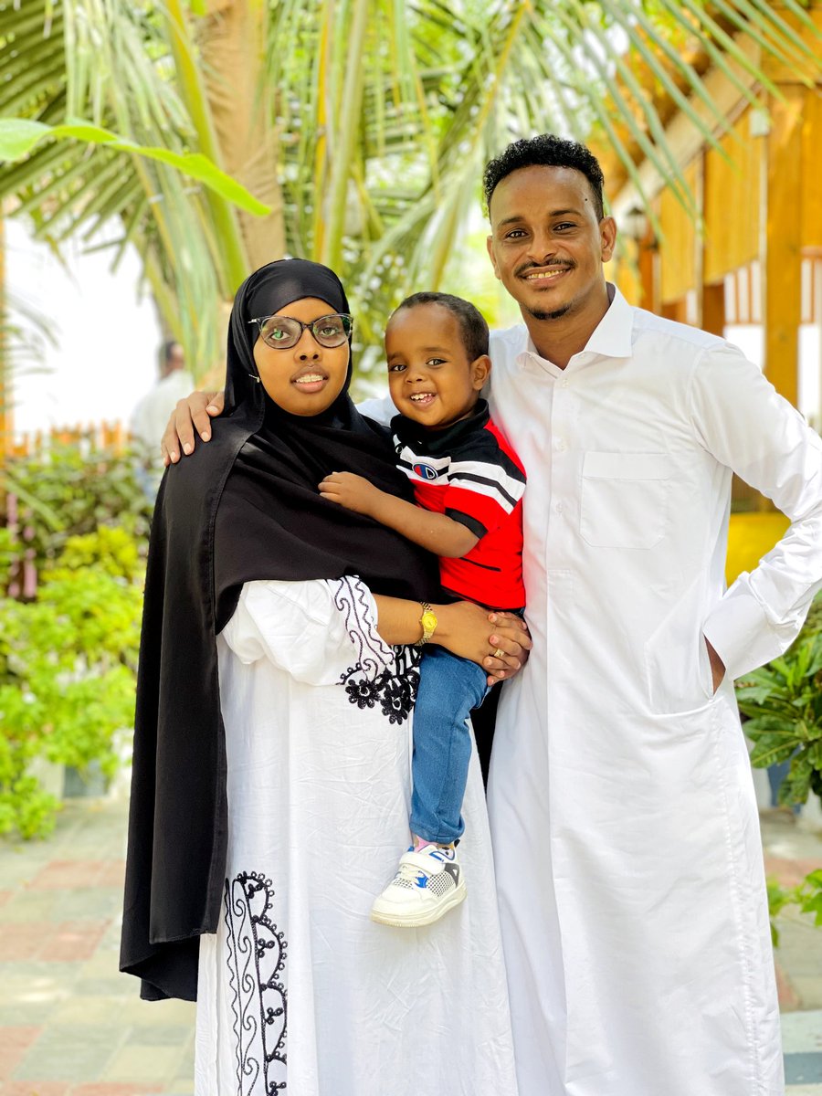 AbdirisakUrug's tweet photo. It is a great pleasure to celebrate Eid Al-Adha with my beloved wife @Gobey143 and my son Mohamed
#EidAlAdha https://t.co/GvakWrDeIn