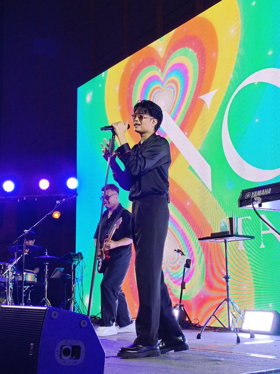 NuchesNutthida's tweet photo. ชั้น...ผู้เป็นติ่งน้องนนท์
ที่แฝงตัวอยู่ในกลุ่มนักเทคนิคการแพทย์🤩🤩🤩
#งานปิดวันนี้ #ฝันดีโคตร #นนท์ธนนท์
#nonttanont #nont #หล่อมากก https://t.co/OTA7rQ5AeE