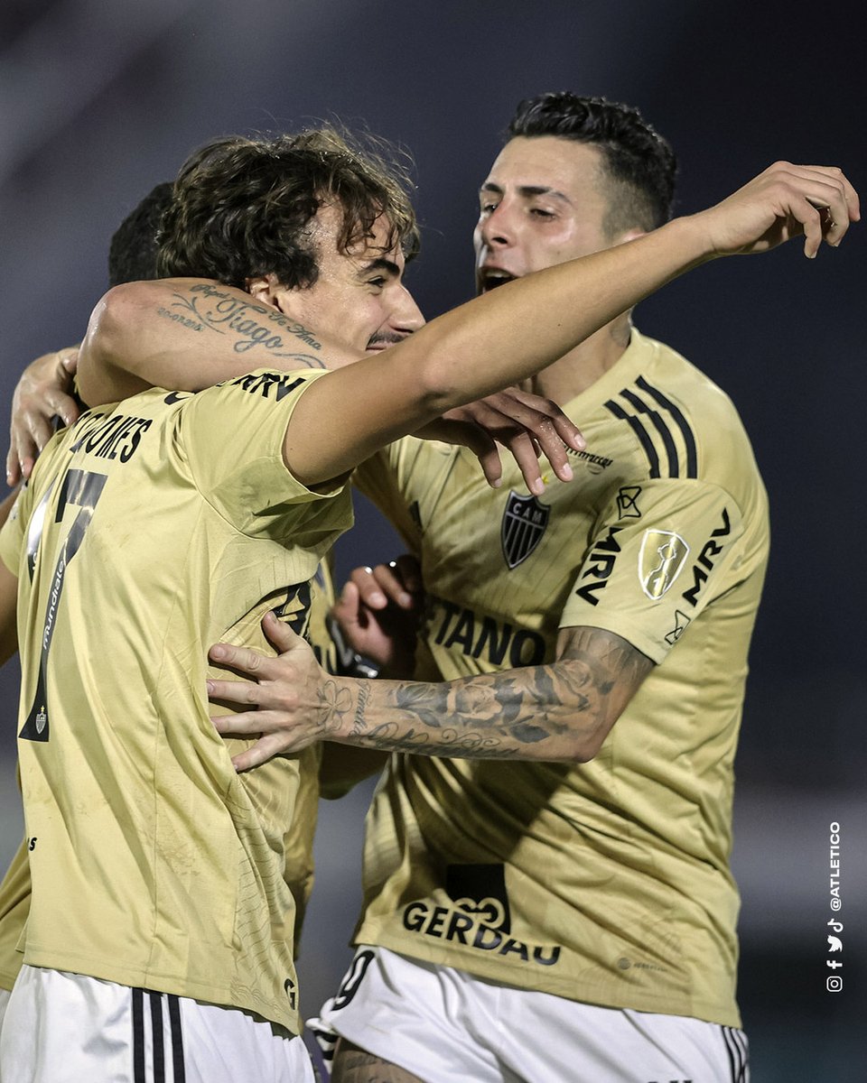 Atletico's tweet photo. 💪🏾 Galo empata no Paraguai e avança às oitavas da Libertadores: https://t.co/3PyaH7BG01
#ContinenteAtleticano #GaloPaixãoNacional #LIBxCAM 🏴🏳️ https://t.co/8IQxiGn1fe