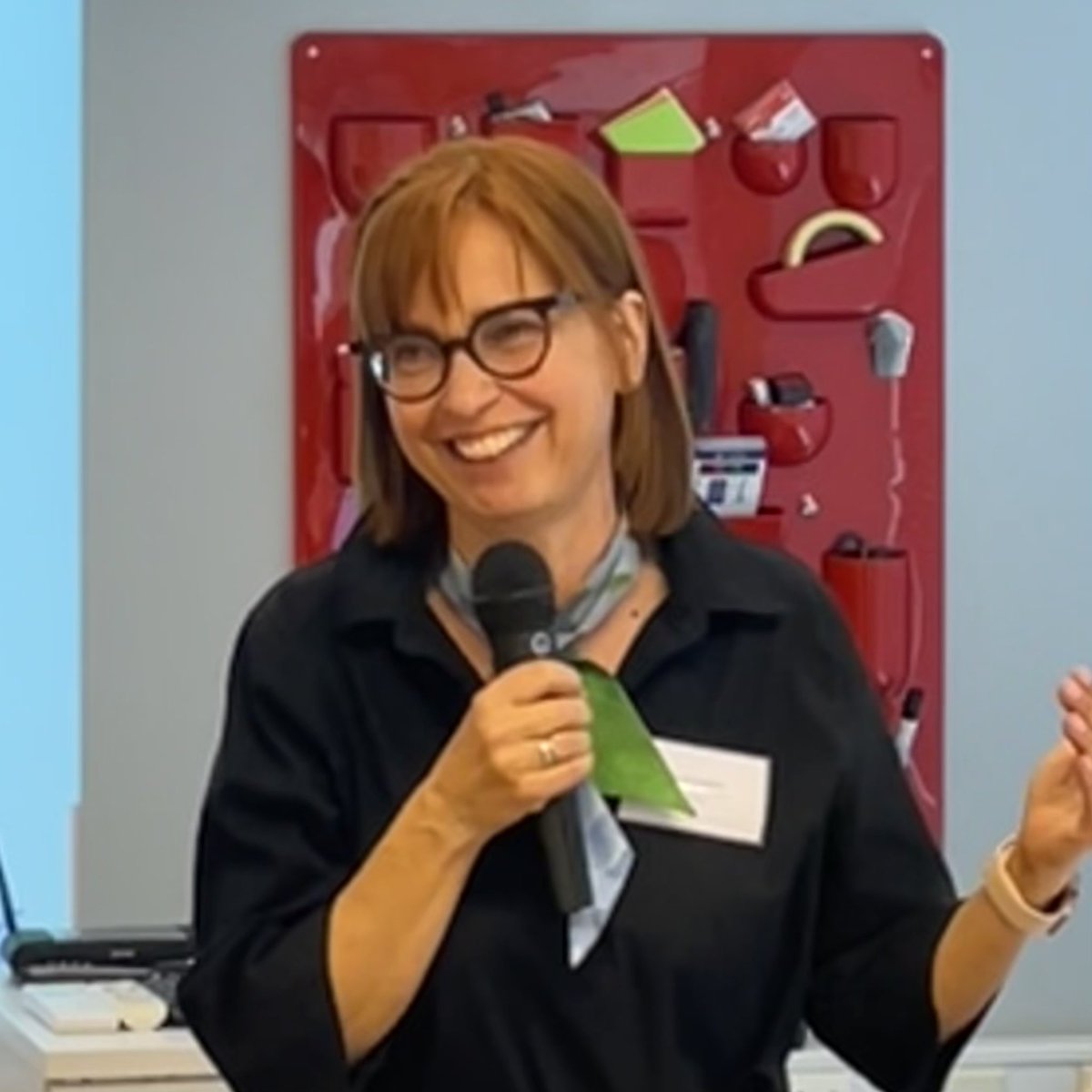 Grateful to <a href="/HuhtamakiGroup/">Huhtamaki</a> for extending the invitation to green transition dialogue! 

And special recognition to the remarkable women presenting intricate ESG field in a clear manner. 

Finland, powerhouse of innovative solutions! 🌱🇫🇮 

#GreenTransition #Innovation