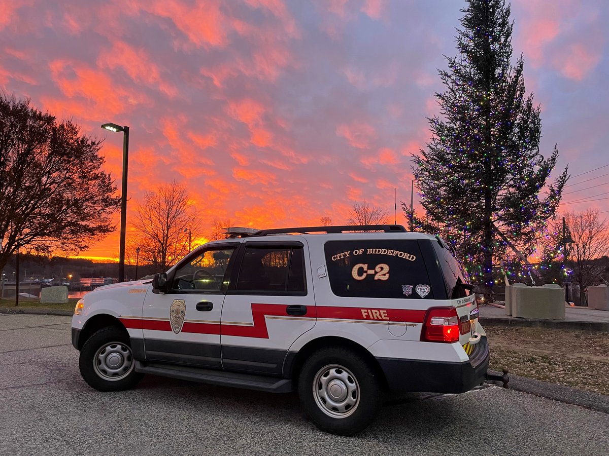 The City of Biddeford is seeking a progressive Fire Chief to work in our active, forward thinking department that responds to an annual emergency call volume of over 5,000 runs. 

Learn more and apply:careers.iafc.org/company/biddef…
