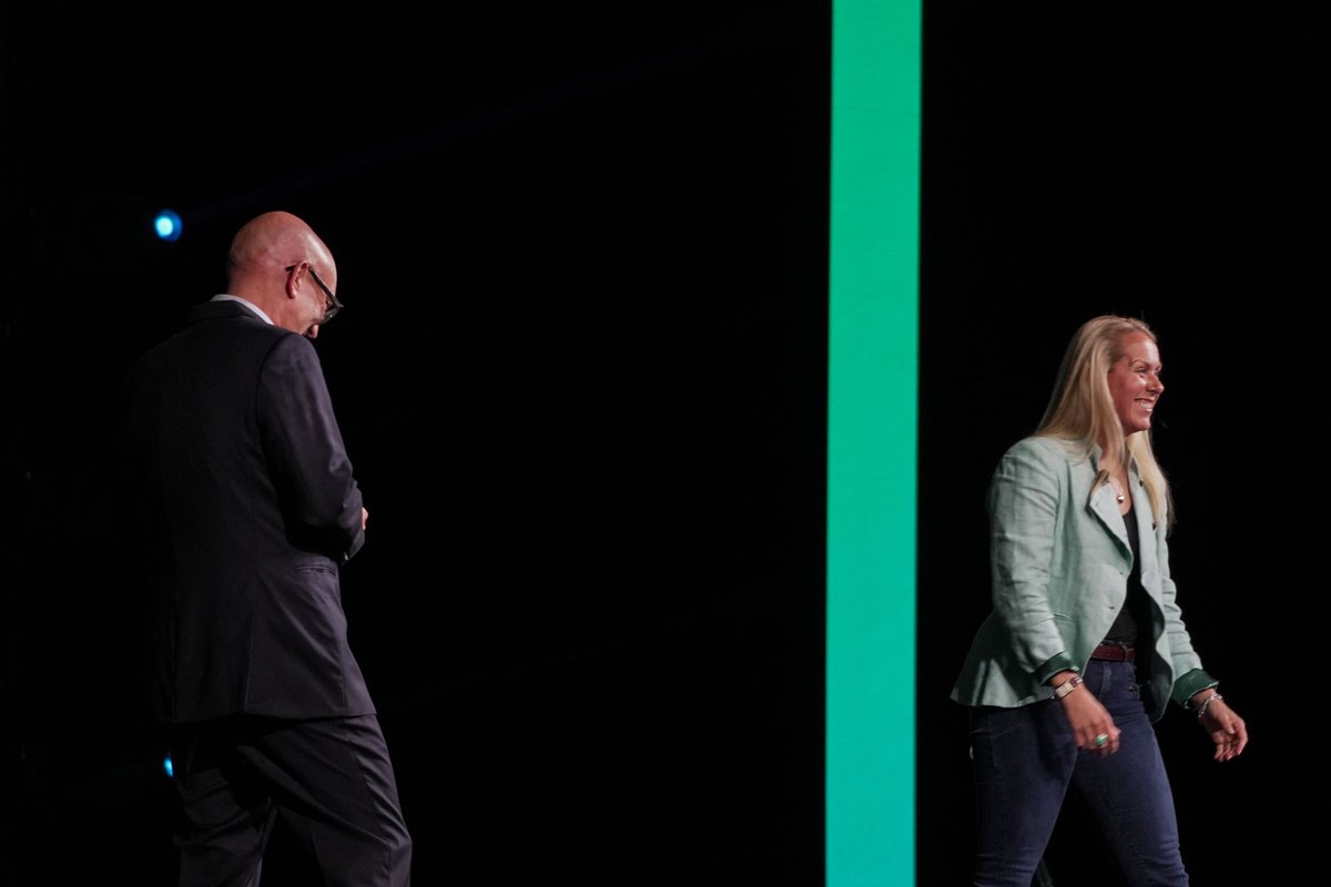 GetKidsintoSurv's tweet photo. Earlier this month our longstanding supporters, #Leica Geosystems, held their HxGN Live conference in Las Vegas! Elaine our founder was honoured to be asked along.

Fun fact- The one and only https://t.co/Iawazf8MyU commented how AWESOME our #GeoSquad comic book is 🤩 https://t.co/5wbTNF1c5C