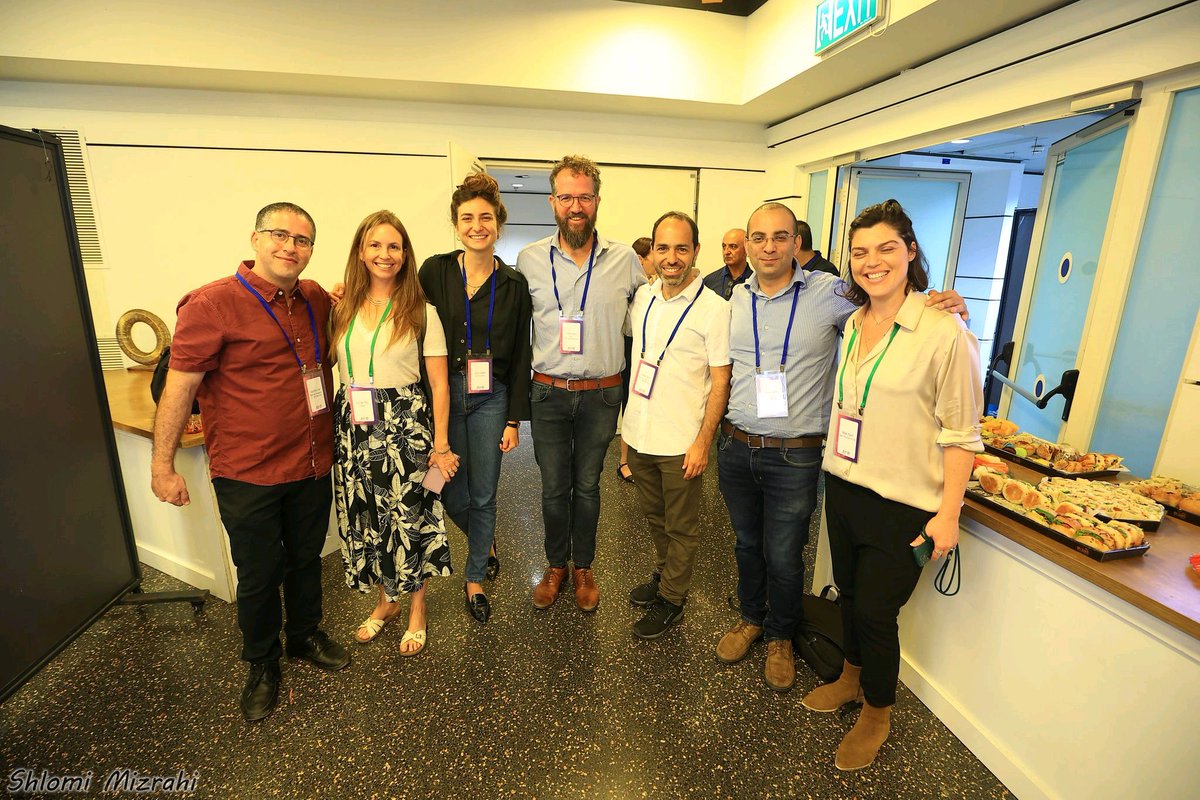 Beyond Virtual tweet media