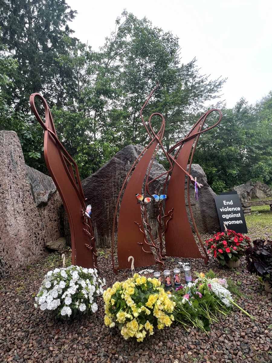 In the words of LP Advocacy Director @pamelacross541:  "Even if we don’t feel all that hopeful right now, perhaps it’s good enough to say we’re not going to quit."
#EndViolenceAgainstWomen