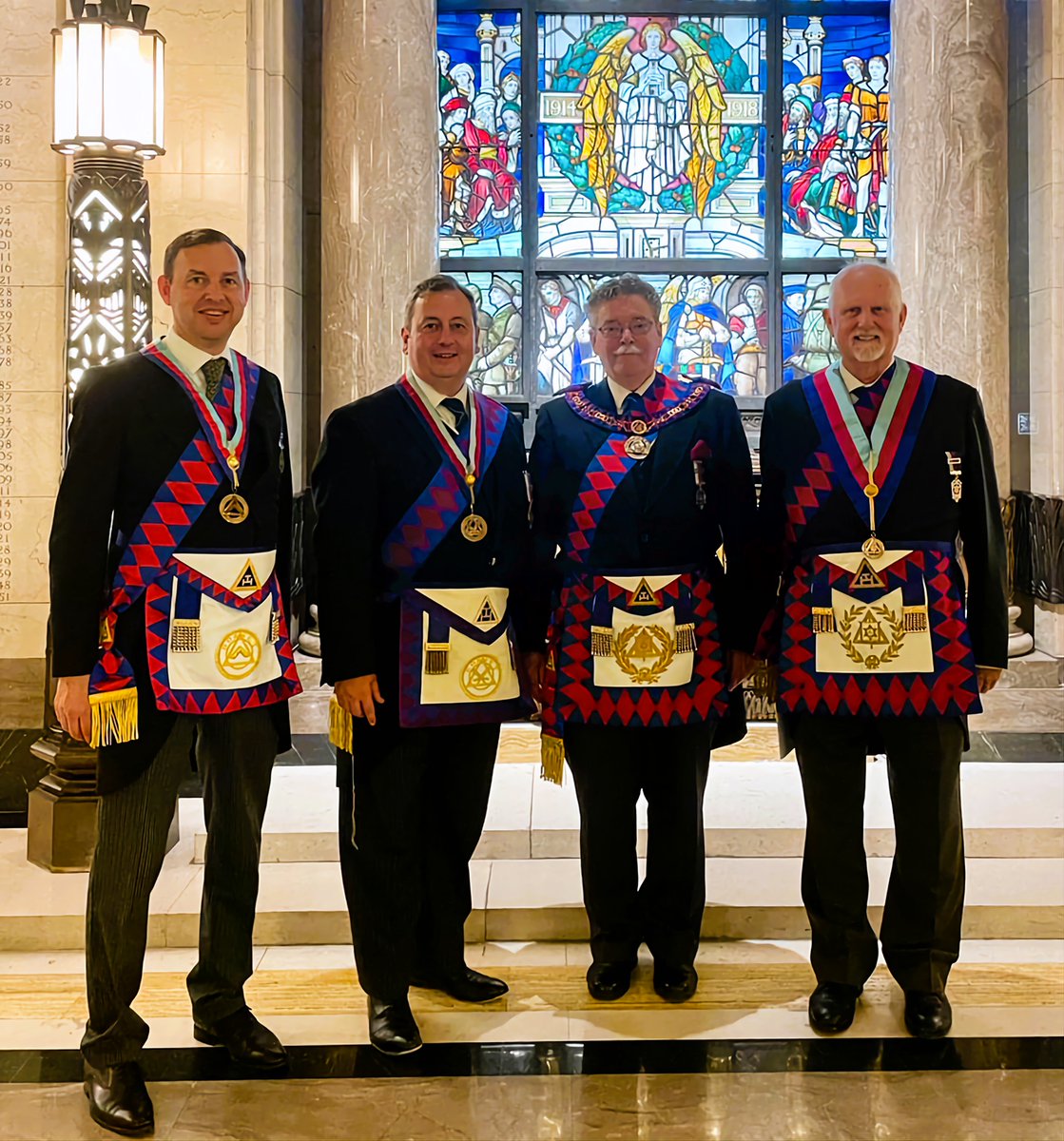 Distinguished members of Dorset Freemasonry Royal Arch attended London today to congratulate those @SurreyMason receiving appointments and promotions at the @UGLE_GrandLodge #Freemasons #RoyalArch