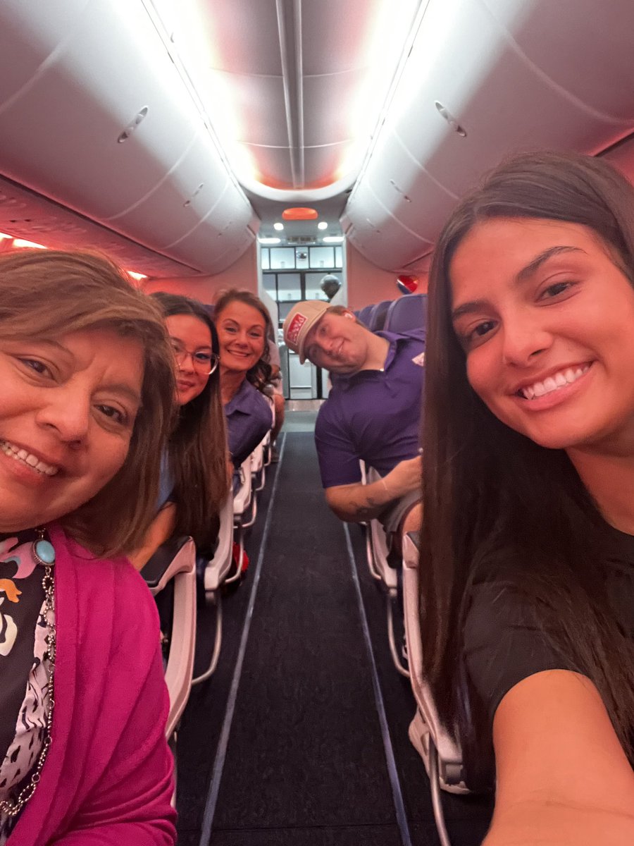 Orlando bound! Midland ISD TAFE(Texas Assoc.of Future Educators)students will be representing at the Educators Rising National Conference! We had 3 students from LHS (sponsor: Sue Silhanek) and 1 from MHS (sponsor: Sherri Barton)make it this year! wish us luck! #EdRising23