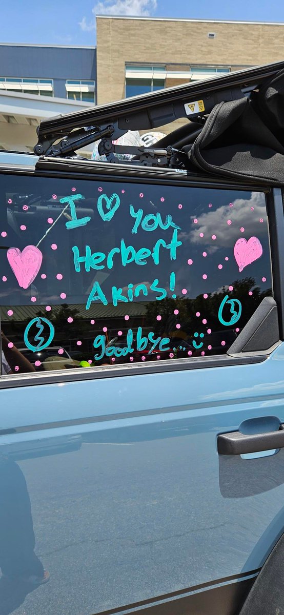 Congratulations 5th graders from Tracks 2, 3, and 4! We loved cheering you on to Middle School yesterday!  We can't wait to hear about how you will continue to SOAR to new heights! #HawksSoar