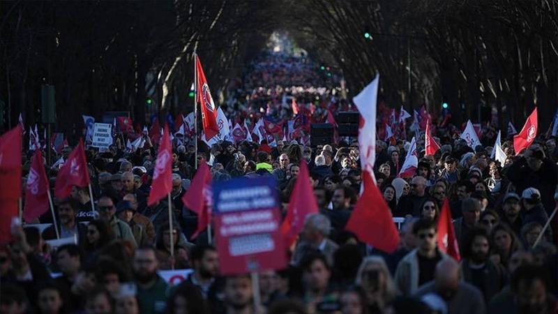 🔥 Portekiz'de işçiler, hayat pahalılığına karşı greve gitti