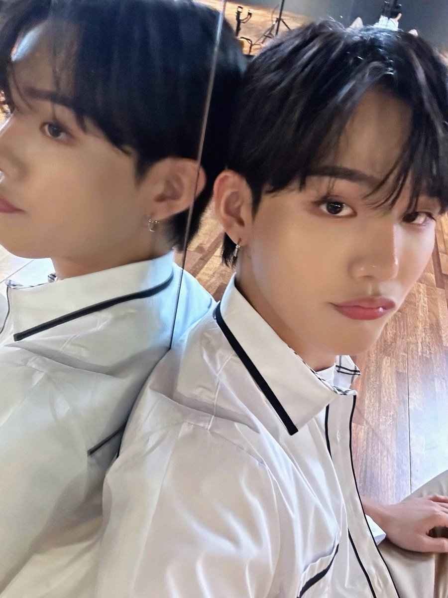 CIX_twt's tweet photo. 매점갈래?

#CIX #FIX #승훈 #김승훈 #내편들 #내뽀뽀들 #KIMSEUNGHUN #SEUNGHUN #スンフン https://t.co/Gjsi9He9Ml