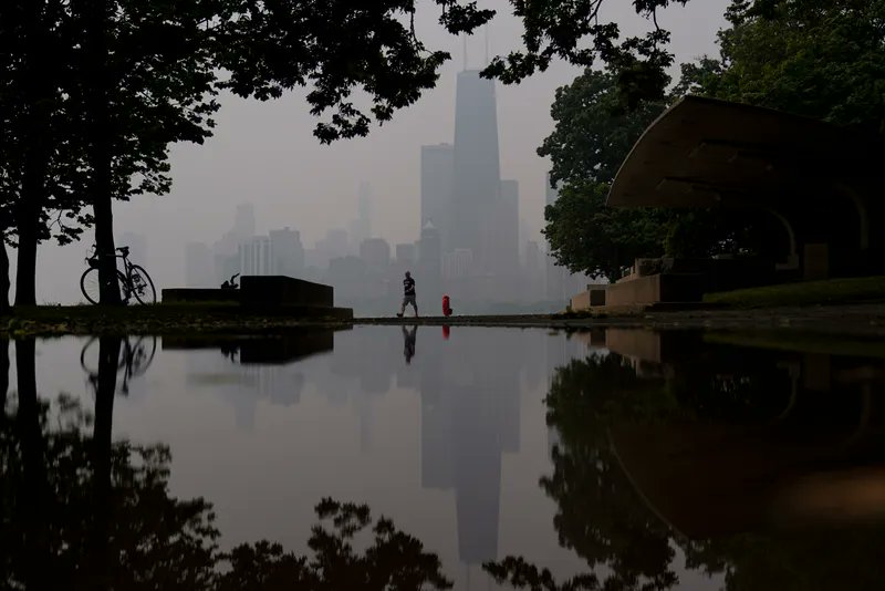 Smoke and haze from Canadian wildfires leave Detroit with some of the worst US air quality bit.ly/3NC98sG