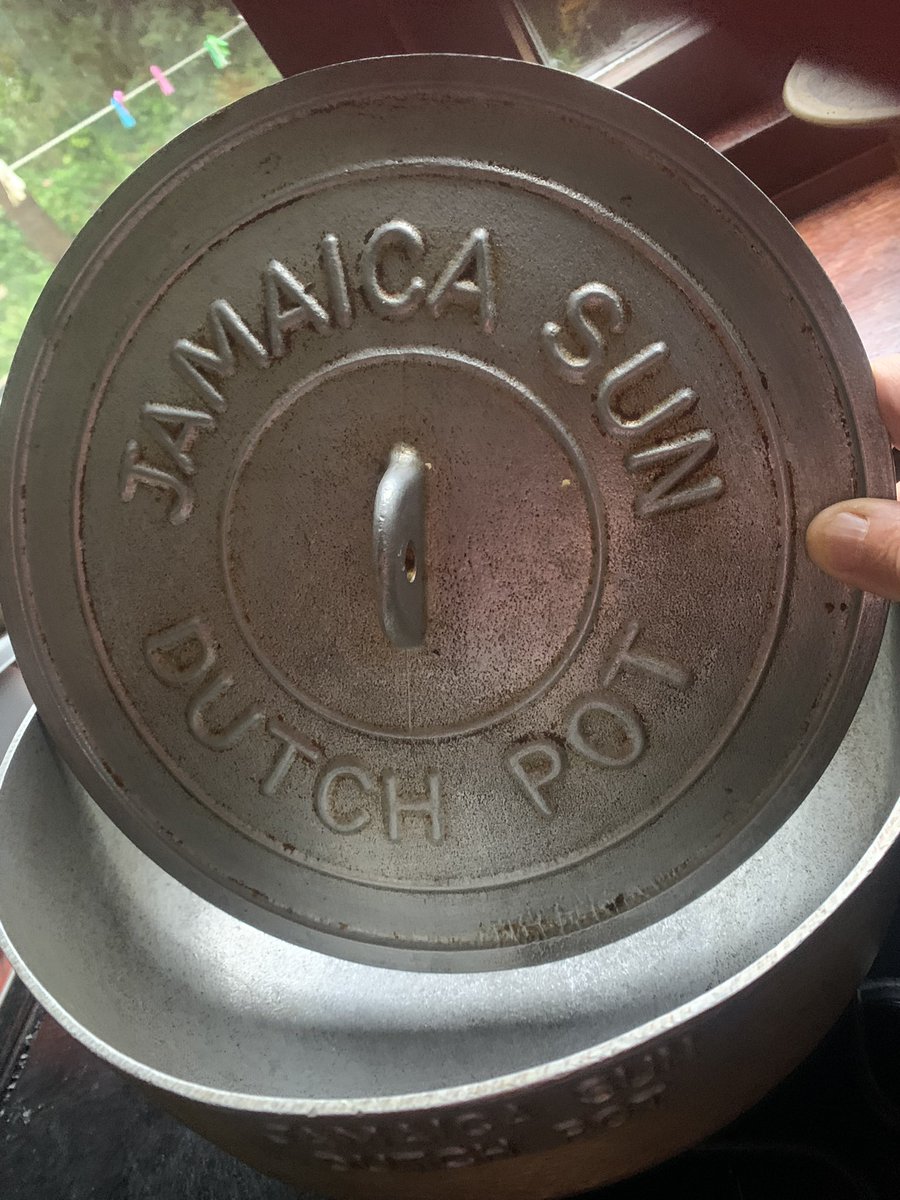 youtu.be/EsyUa63NM1E. my ‘Dutchie’ via a friend in Tottenham. beautiful all purpose cooking pot, curved bottom, no hidden corners Easy to use on stove / open fire. whimsey chat after our @FoodBwD last night. “What’s your favourite pot?” Folk completely perplexed by my 🎶