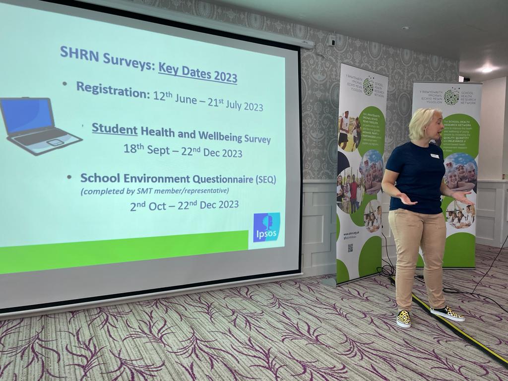 Lianna Angel, Cardiff University, presenting on the SHRN Student Health and Wellbeing Survey 2023

Lianna Angel, Prifysgol Caerdydd, yn cyflwyno ar Arolwg Iechyd a Lles Myfyrwyr SHRN 2023