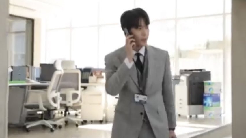 또잉 tweet media