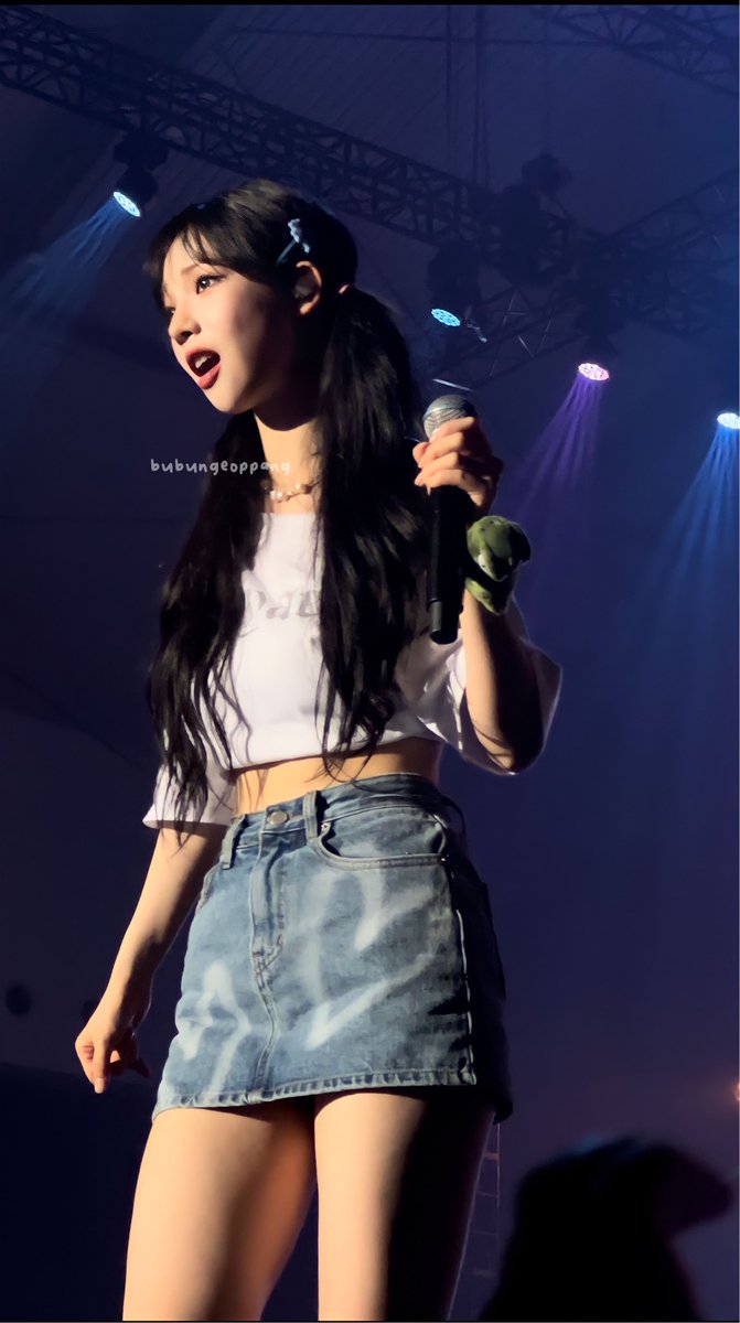 She’s super unreal😭🫶🏻 #AESPAinJakarta #SYNK_HYPERLINE #aespa_SYNK_HYPERLINEinJAKARTA #aespa #Karina #aespakarina  #에스파 #카리나 #æspa