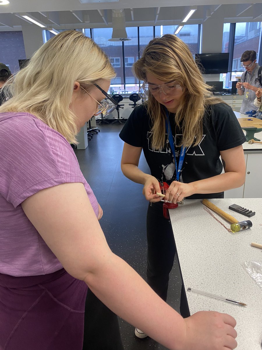 RunshawClassics's tweet photo. Our first hands-on session is a jewellery workshop with the students making copper torc bracelets @LivAncWorlds @ClassicsNorth https://t.co/k1aW1bUIkO