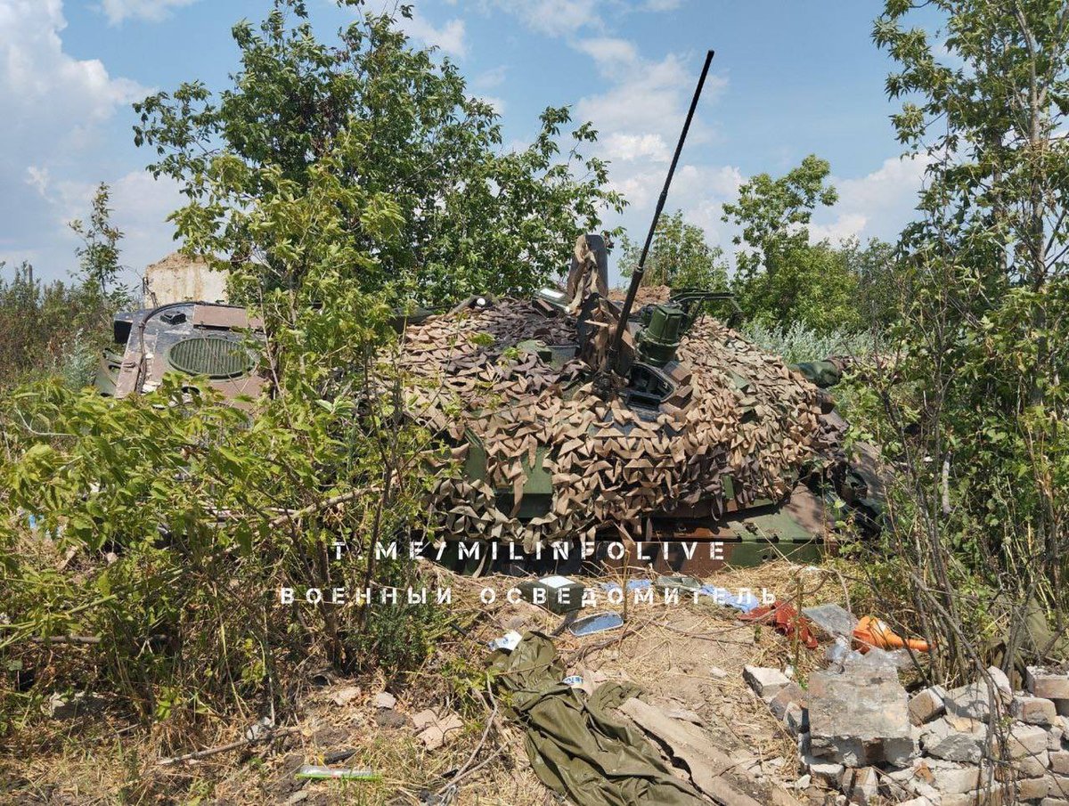 عاجل 🚨:

استولت وحدات الجيش الروسي لأول مرة على دبابة AMX-10RCR الفرنسية 🇫🇷!.