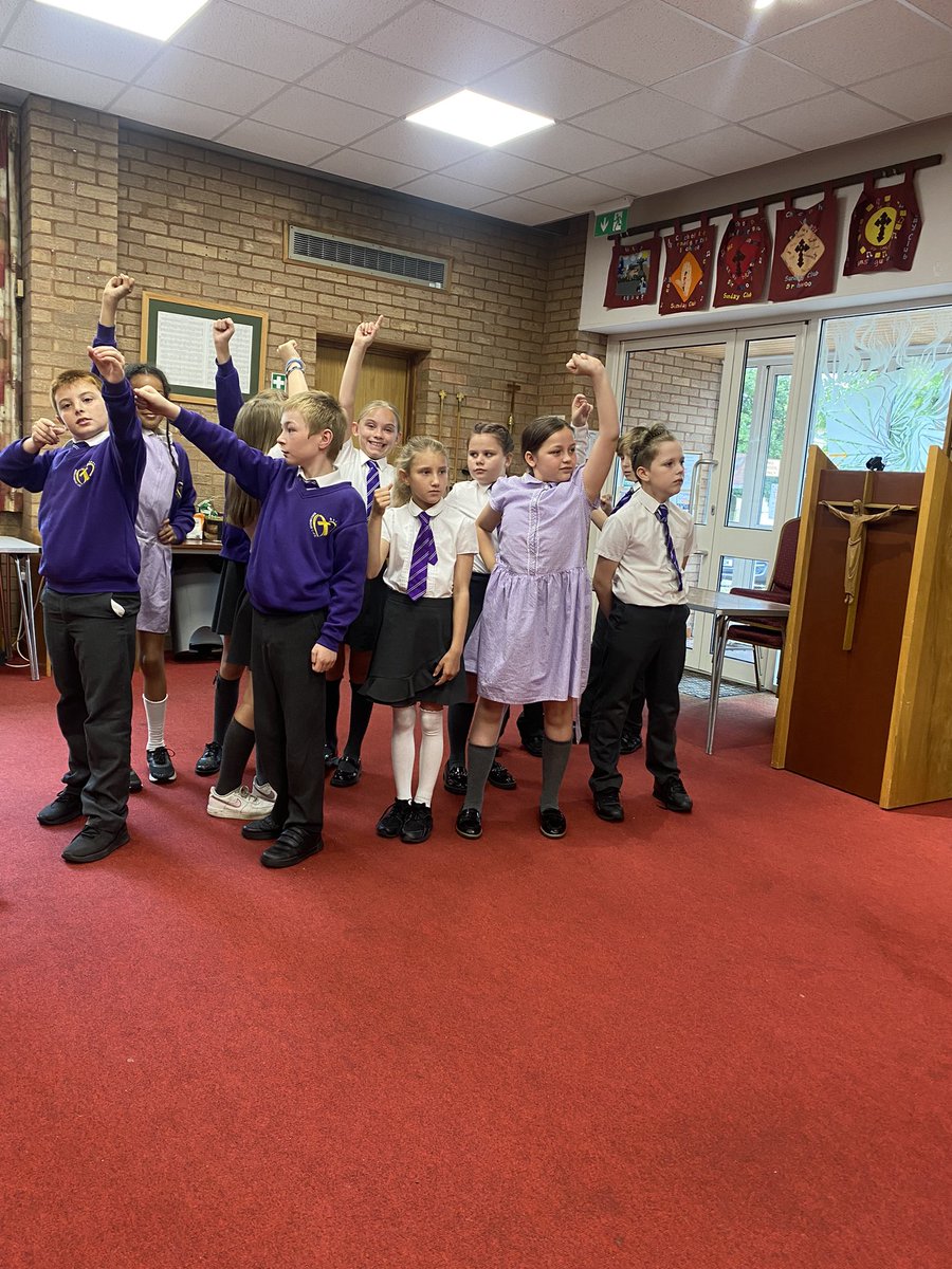 BirchwoodCE's tweet photo. Year 5 are doing a MARVELLOUS job this morning with their acting skills 🤩🤩. They are working so hard and with such enthusiasm with @TheBibleTales - we can’t wait to perform at 2:30pm for the rest of the school and parents and carers! #bcepsre #bcepsyear5 https://t.co/Sf02rkWk1j