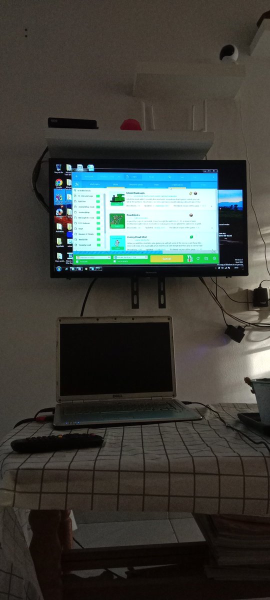 DarkKateRoblox's tweet photo. Good Evening Everyone! This is an DELL Inspiron 1525 with an 1.83GHz of Intel Duo 2 Core. It smooth on Microsoft Train Simulator 2 like 20-30fps https://t.co/VGFrX9KQMb